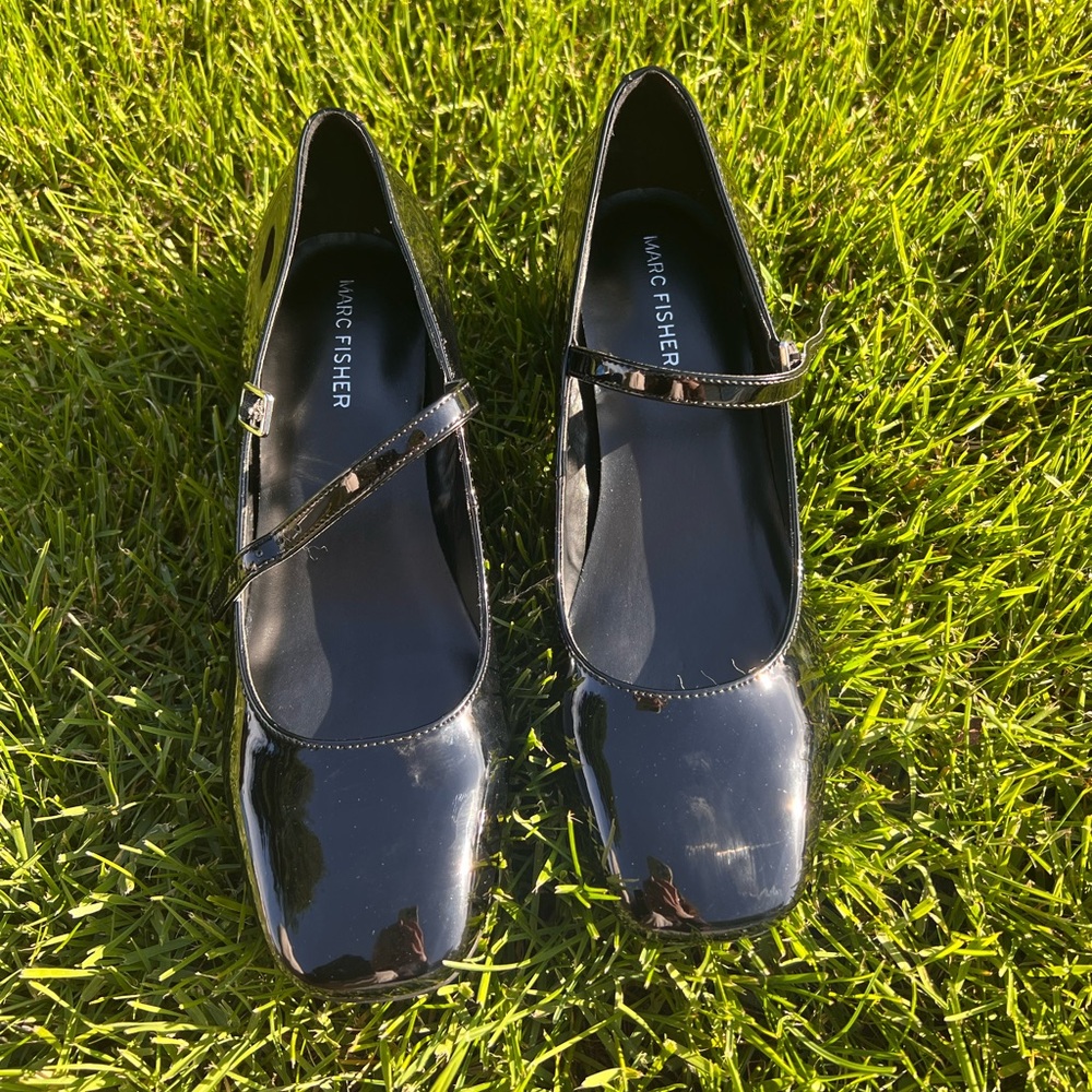 Black short heels